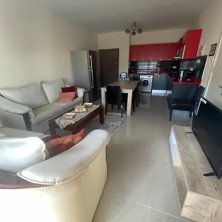 2-bedroom In Center Of Famagusta * 파마구스타